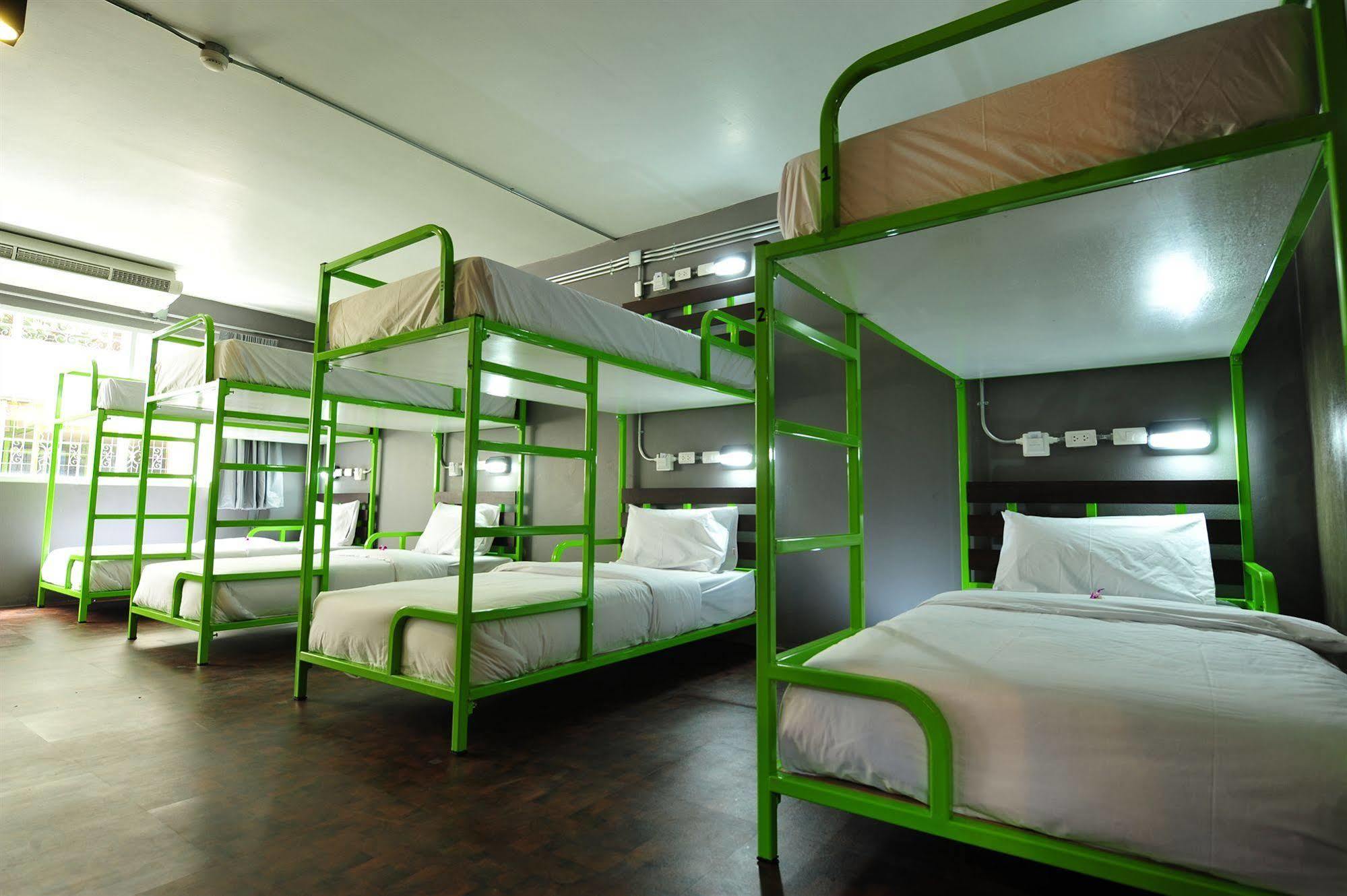 Saphaipae Hostel Bangkok Luaran gambar